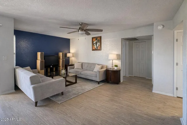 $234,500 | 1101 South Sycamore, Unit 207, Mesa, AZ 85202