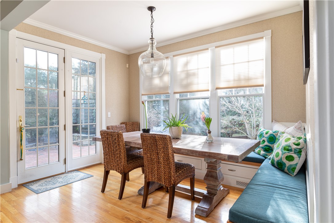 271 Wickford Point Road North Kingstown, RI 02852 - Photo 8 of 50