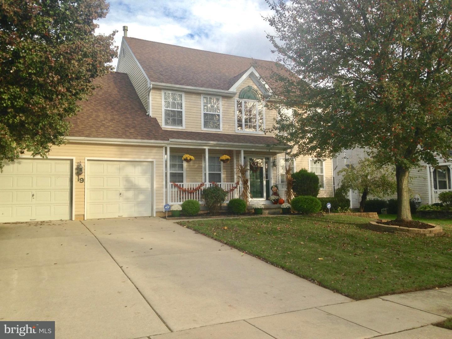 19 Lexington Park Road Sicklerville, NJ 08081 - Photo 1 of 23 Gallery Image 1