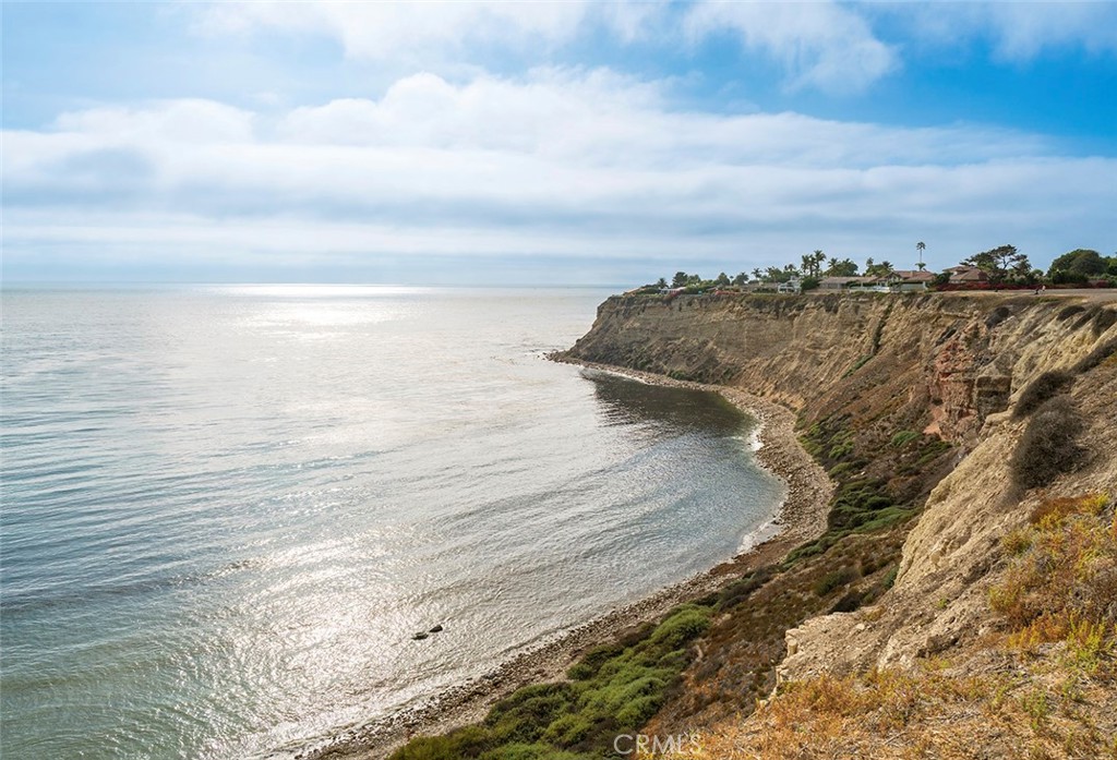 2121 Chelsea Road Palos Verdes Estates, CA 90274 - Photo 12 of 57