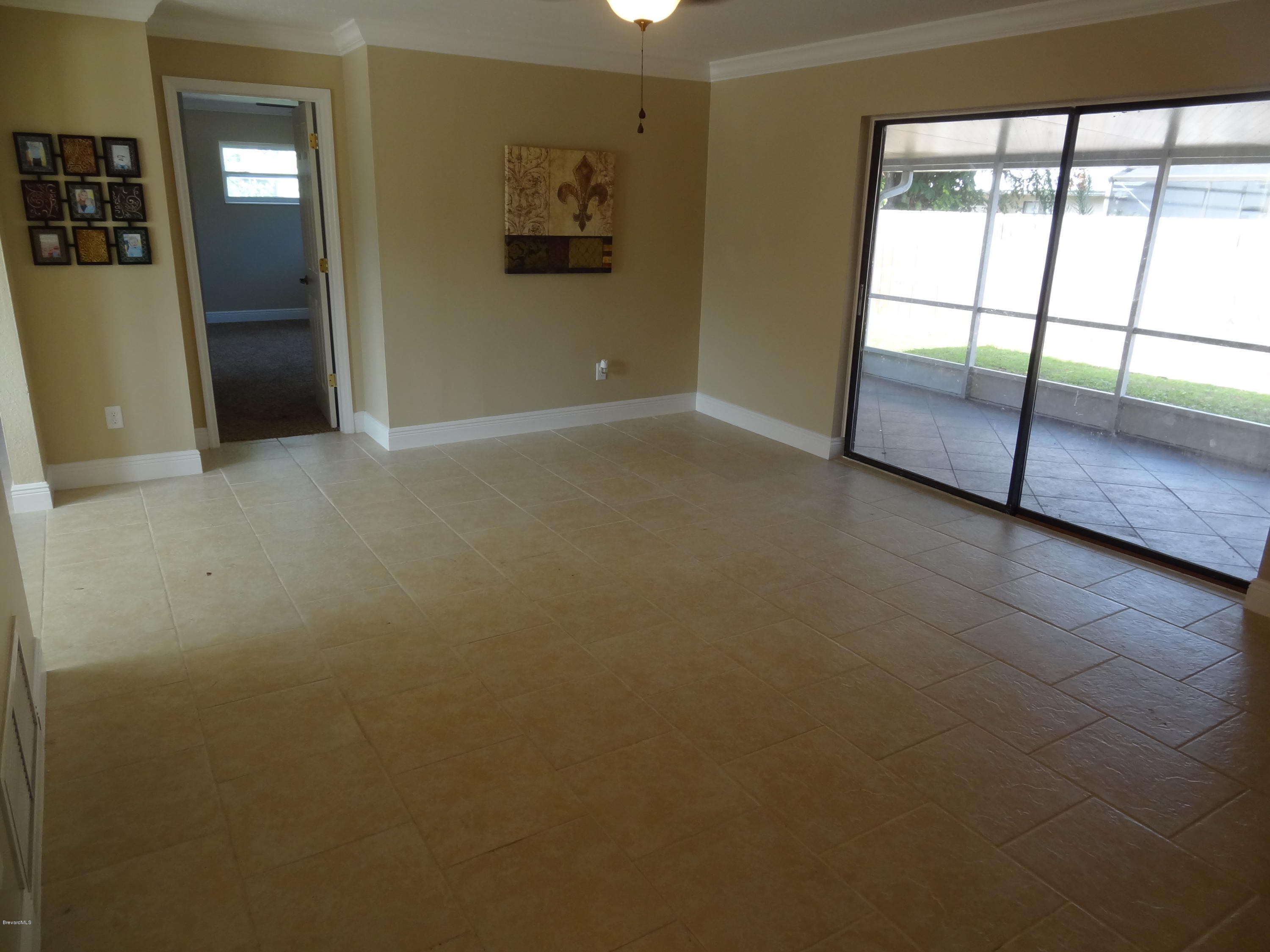 944 Kings Post Road Rockledge, FL 32955 - Photo 11 of 26 Living Room
