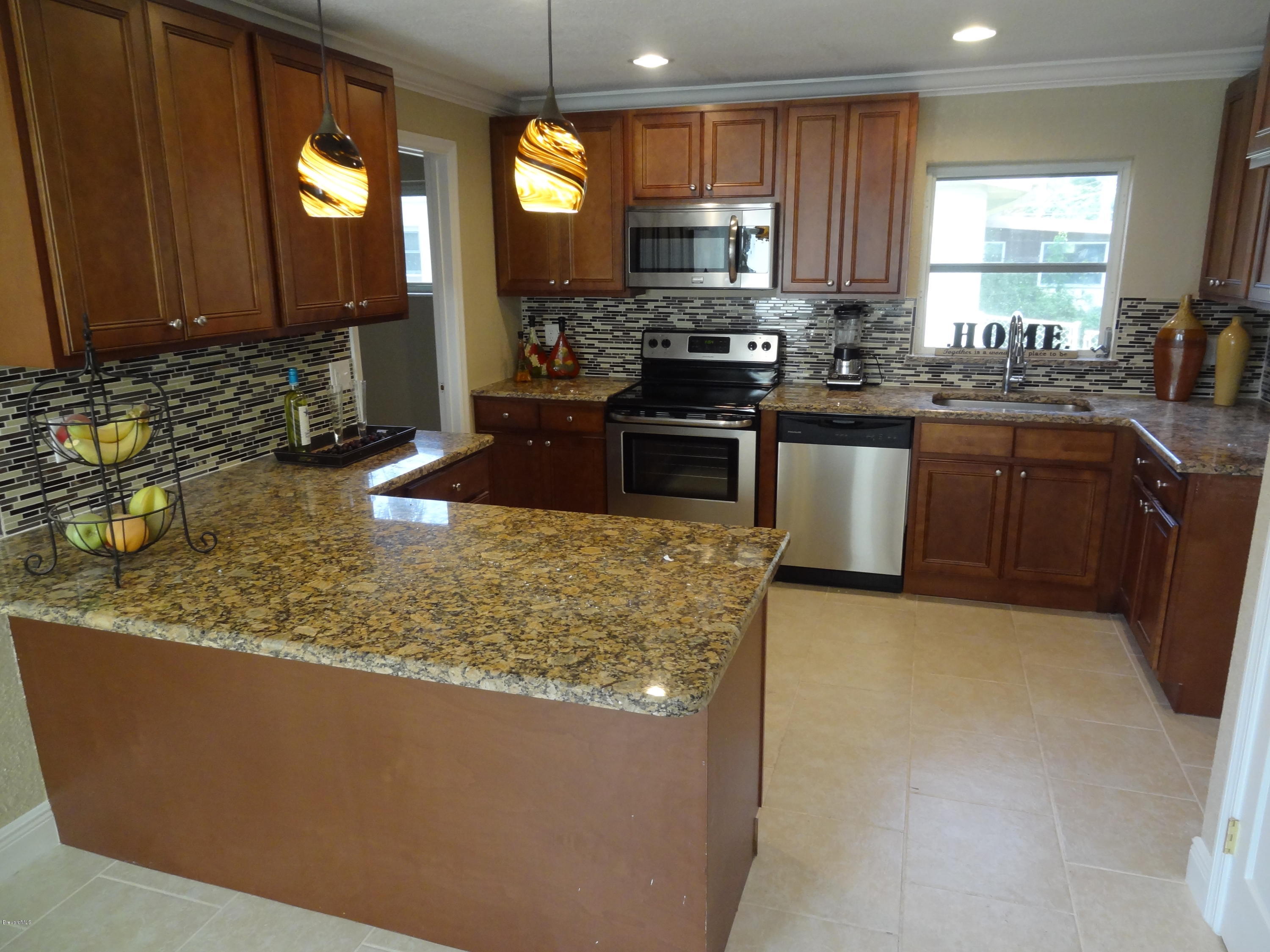 944 Kings Post Road Rockledge, FL 32955 - Photo 6 of 26 Beautiful Kitchen