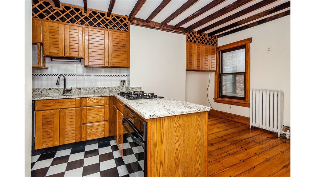 31 Myrtle Street, Unit 4 Boston, MA 02114 - Photo 3 of 14