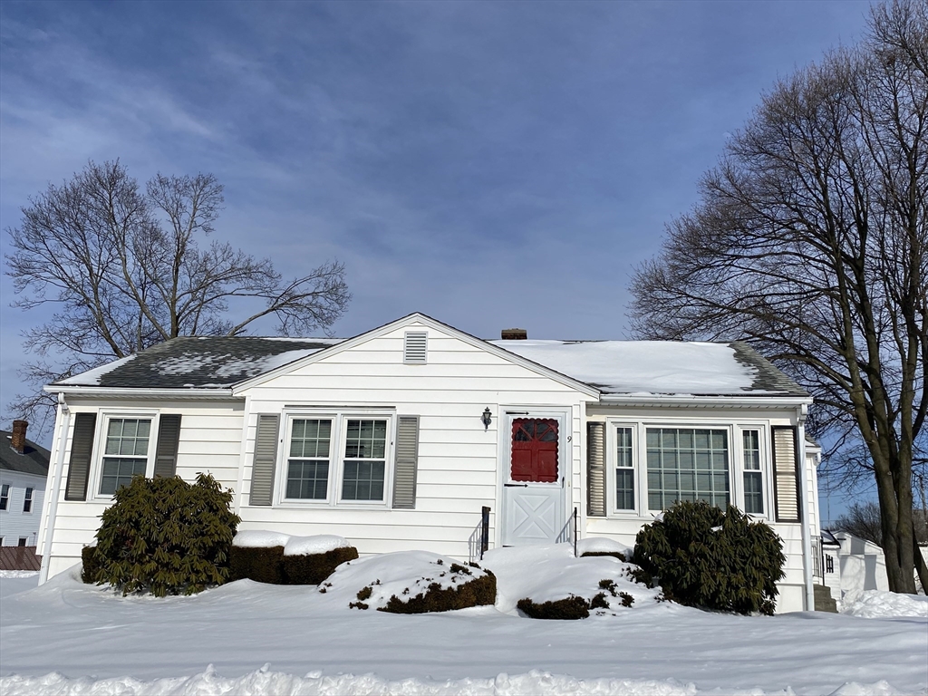 9 Turin Road Worcester, MA 01604 - Photo 1 of 12