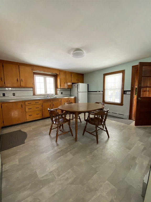 9 Turin Road Worcester, MA 01604 - Photo 2 of 12