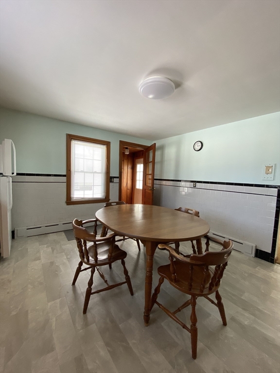 9 Turin Road Worcester, MA 01604 - Photo 3 of 12