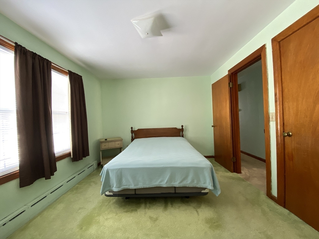 9 Turin Road Worcester, MA 01604 - Photo 7 of 12