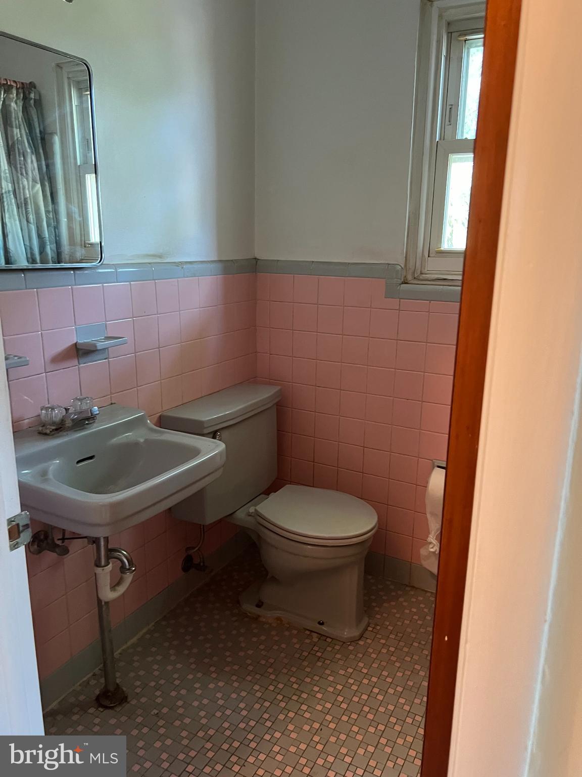616 West Providence Road Aldan, PA 19018 - Photo 8 of 14 Gallery Image 8