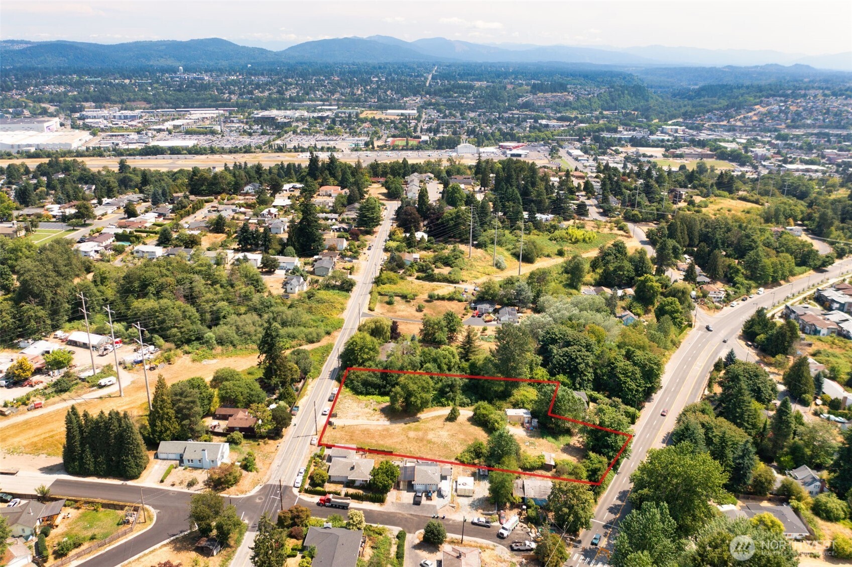 8011 South 128th Street Seattle, WA 98178 - Photo 10 of 15 a view of city and mountain