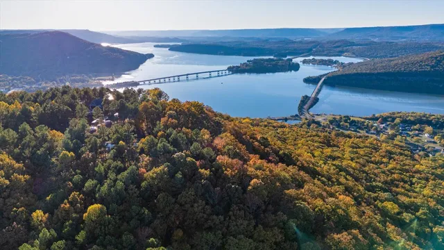 $975,000 | 0 Buck Crossing Drive, Unit LOT 1020, Guild, TN 37340