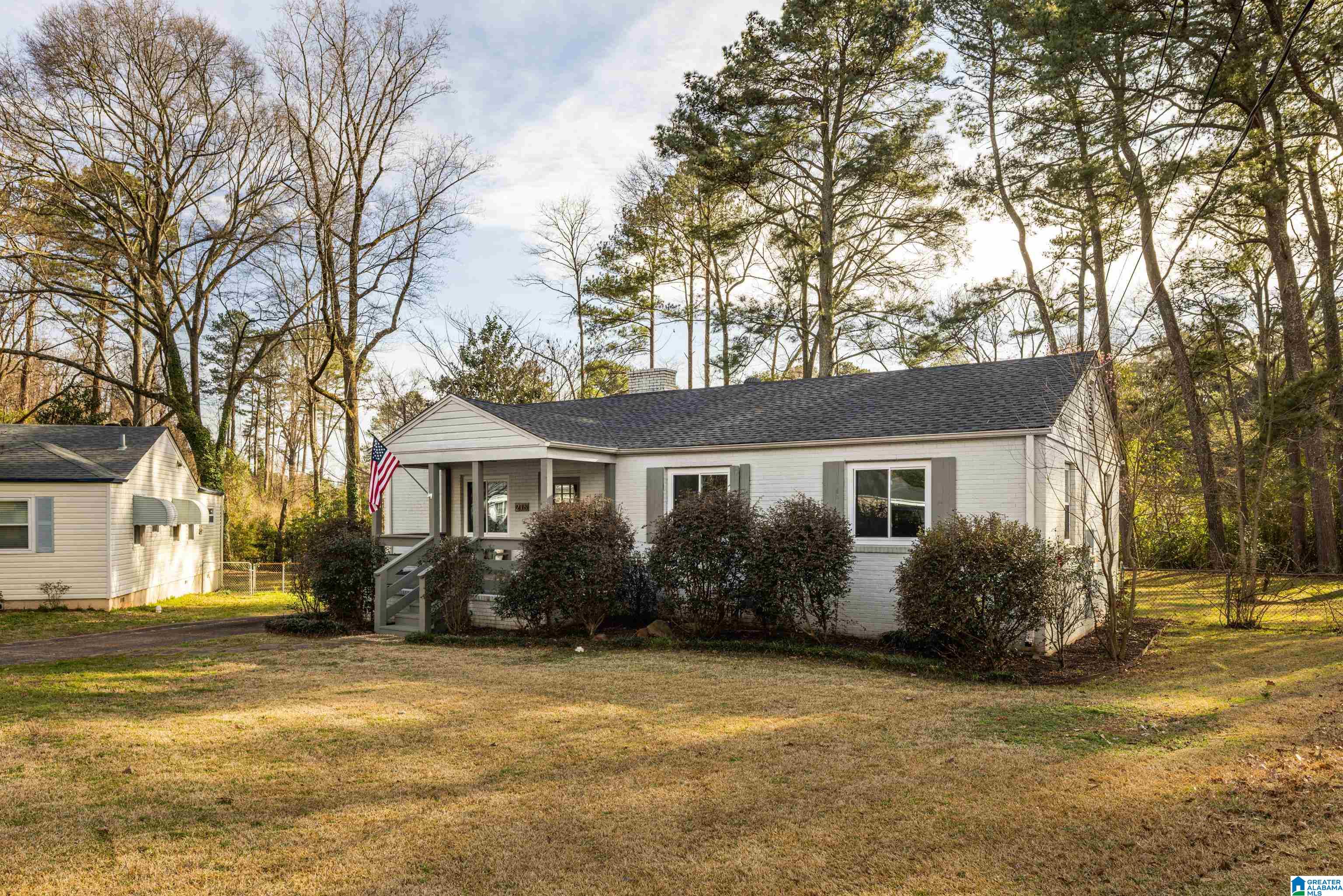 216 Stacy Street Birmingham, AL 35213 - Photo 3 of 49