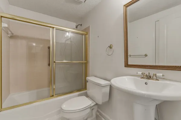 $640,000 | 8510 Congressional Drive, Tallahassee, FL 32312