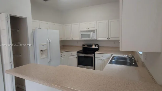 $2,800 | 12874 Southwest 132nd Terrace, Unit 12874, Miami, FL 33186