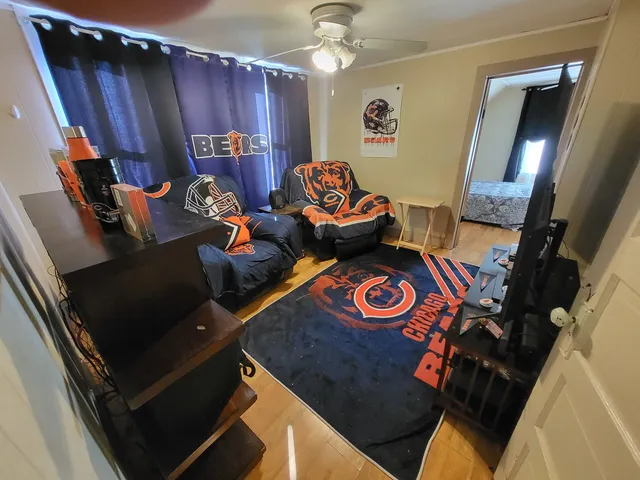 $203,000 | 1204 North Center Street, Joliet, IL 60435