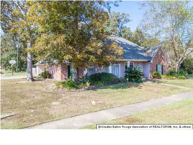 3554 Harris Drive Baton Rouge, LA 70816 - Photo 3 of 24 Gallery Image 3