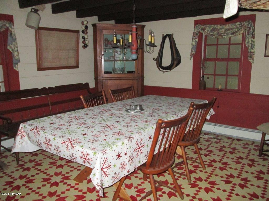 877 Welcome Lake Road Hawley, PA 18428 - Photo 23 of 78 DINING AREA