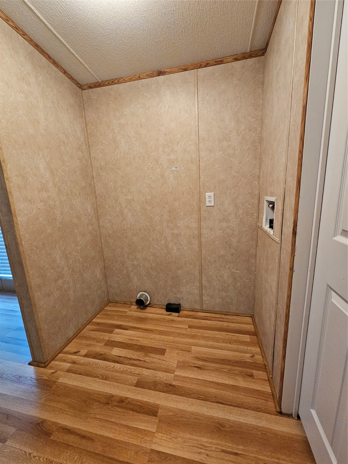 1324 South Walker Road Conroe, TX 77306 - Photo 7 of 11