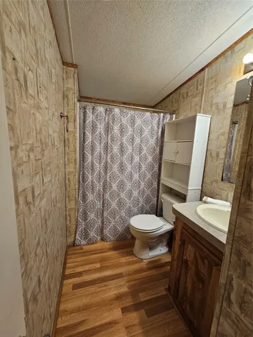 $950 | 1324 South Walker Road, Conroe, TX 77306