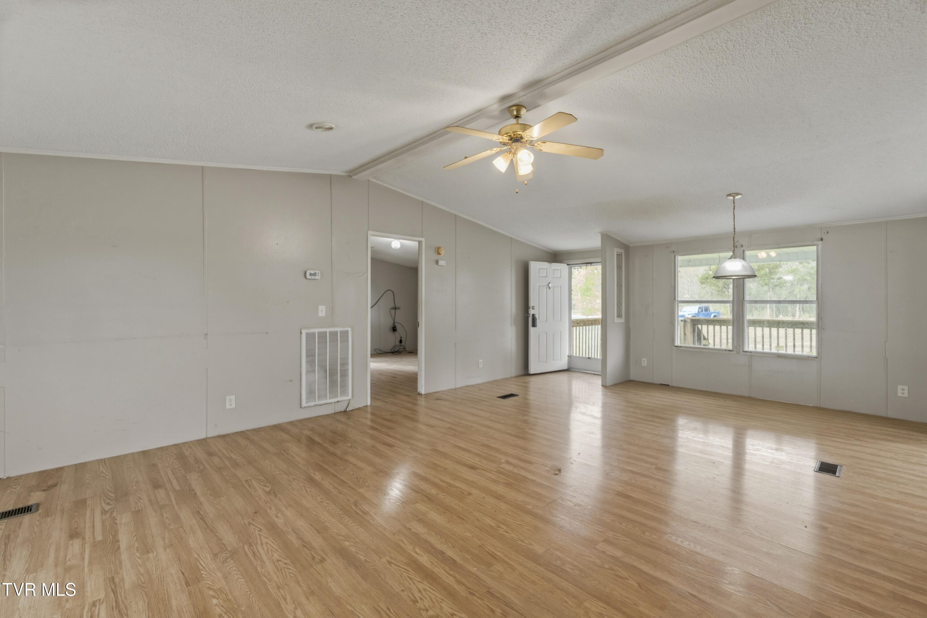 815 Flatwoods Road Mosheim, TN 37818 - Photo 5 of 65 4