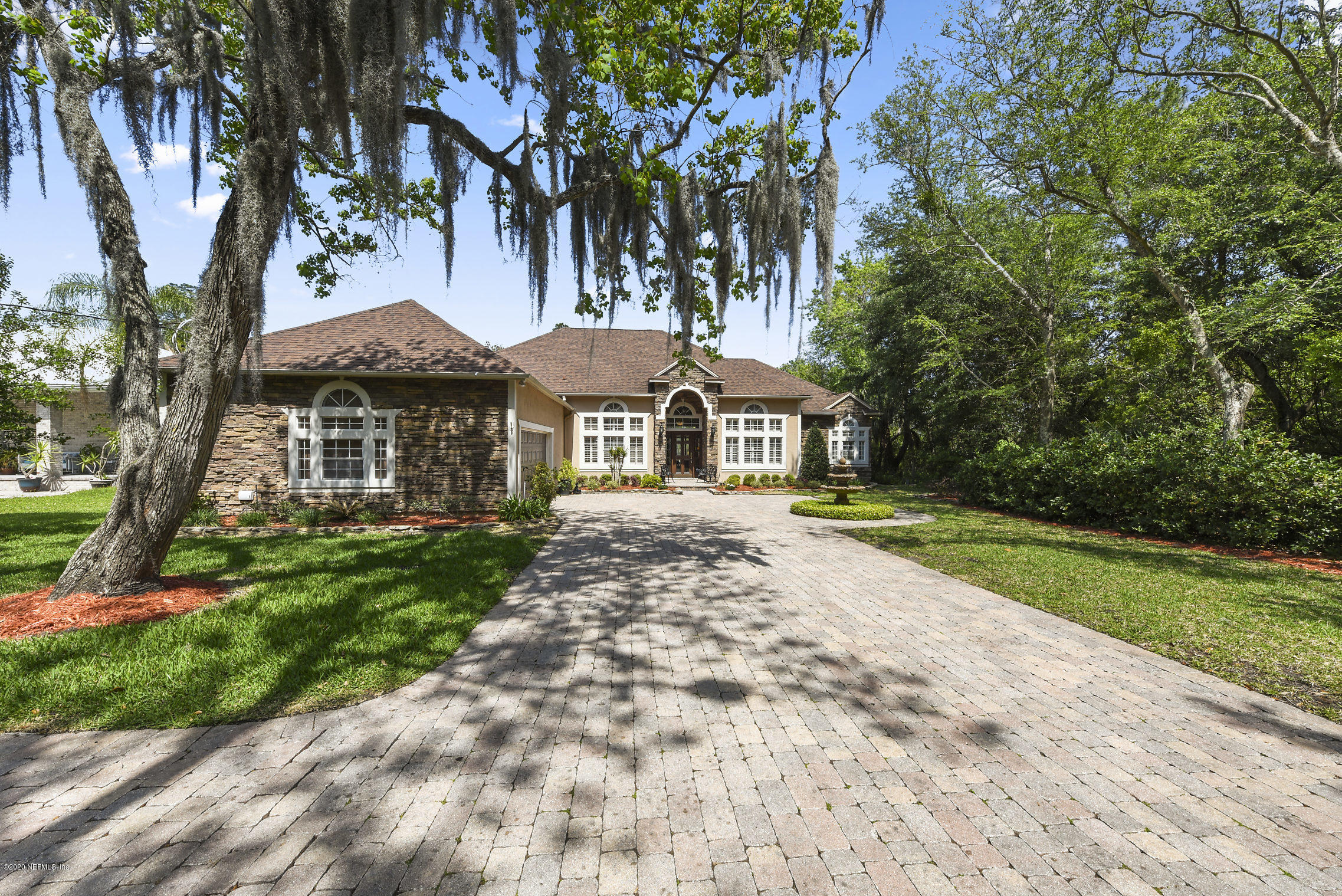 8729 Fort Caroline Road Jacksonville, FL 32277 - Photo 5 of 52 Welcome home!