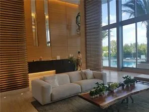 $3,900 | 16385 Biscayne Boulevard, Unit 1018, North Miami Beach, FL 33160
