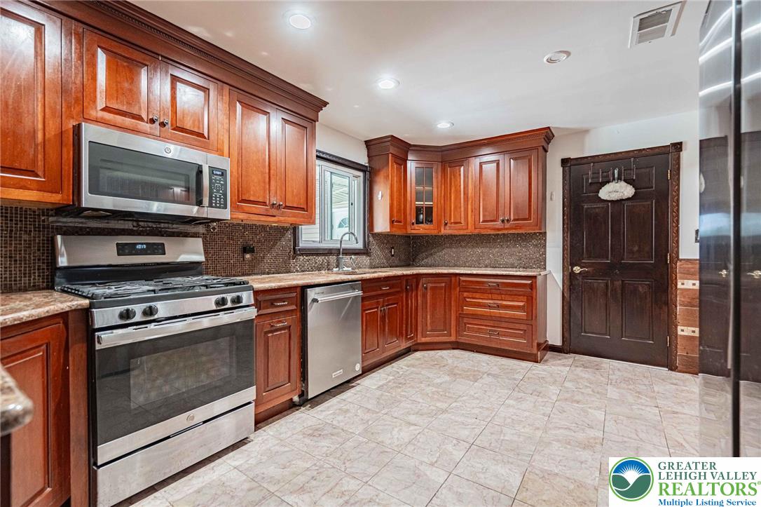 3609 Windy Road Orefield, PA 18069 - Photo 19 of 97