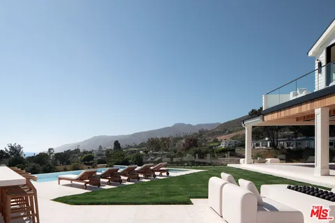 $19,555,000 | 5819 Filaree Heights Road, Malibu, CA 90265