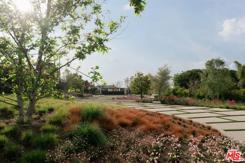 $19,555,000 | 5819 Filaree Heights Road, Malibu, CA 90265