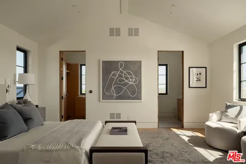 $19,555,000 | 5819 Filaree Heights Road, Malibu, CA 90265