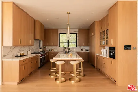 $19,555,000 | 5819 Filaree Heights Road, Malibu, CA 90265