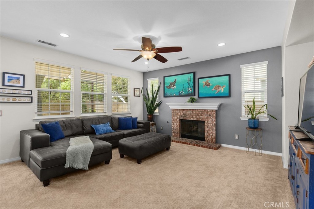 31956 Bitterroot Court Temecula, CA 92592 - Photo 7 of 34