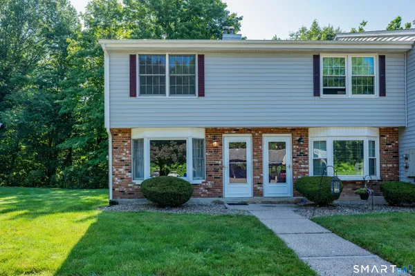 $267,500 | 22 Concord Drive, Unit 22, Rocky Hill, CT 06067