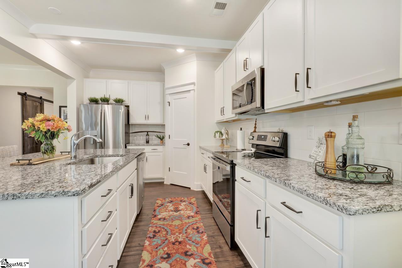 9 Arnold Mill Road Simpsonville, SC 29680 - Photo 10 of 36 Gallery Image 10