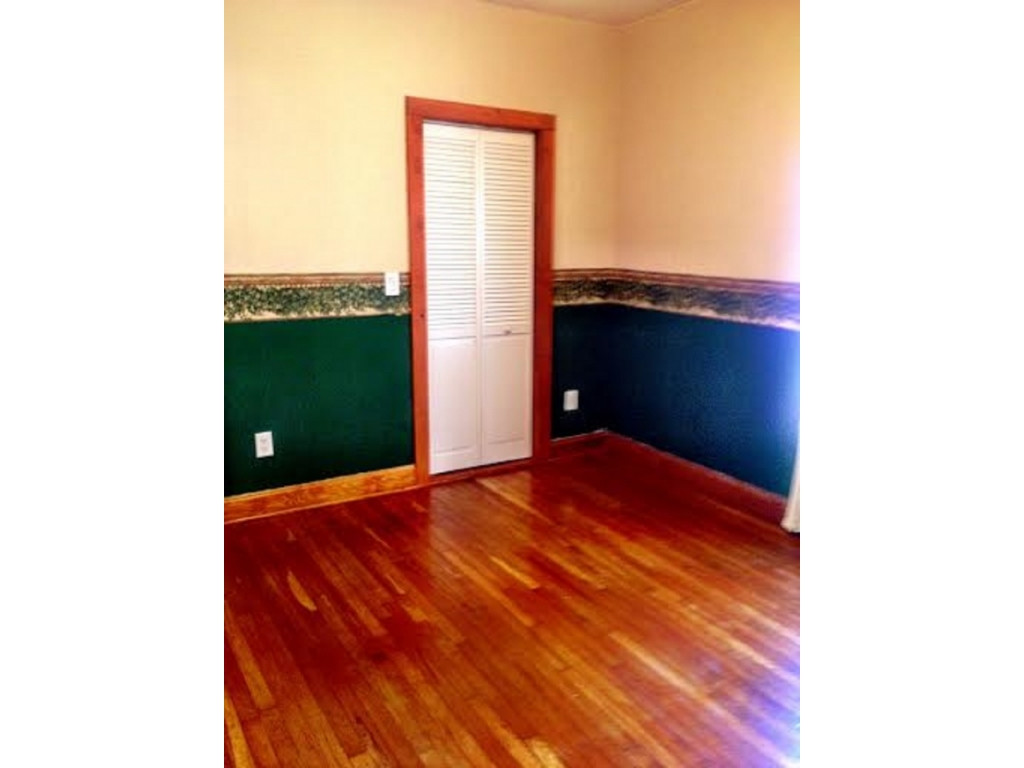16227 Bull Run Road St. Paul, VA 24283 - Photo 10 of 27 Second bedroom