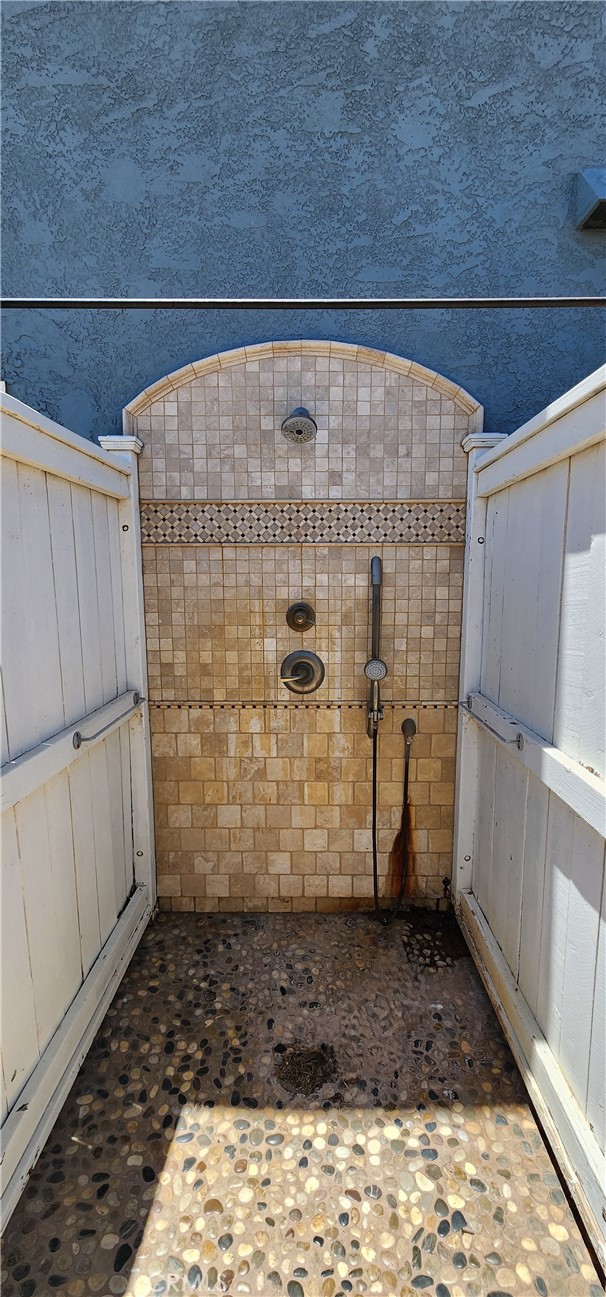 10 Rio Loco Blythe, CA 92225 - Photo 8 of 36 Outdoor shower