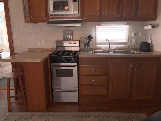24 Dock Road, Unit 15 Gilford, NH 03249 - Photo 4 of 37