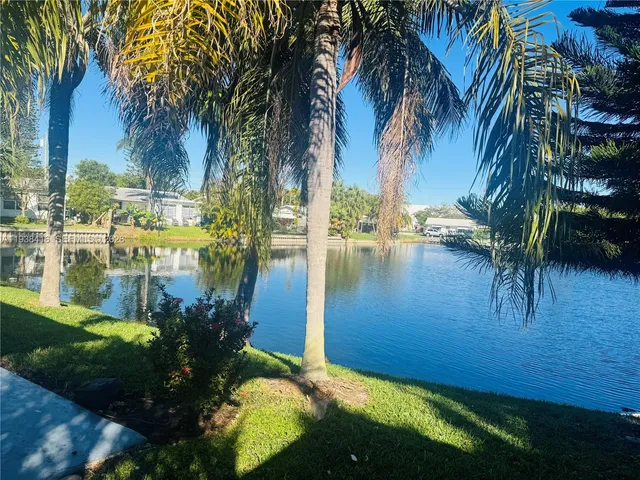 $2,525 | 1869 Northwest 45th Court, Tamarac, FL 33309