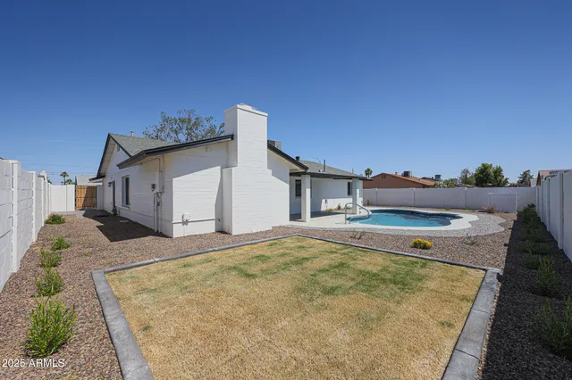 $2,995 | 11202 North 43rd Drive, Glendale, AZ 85304