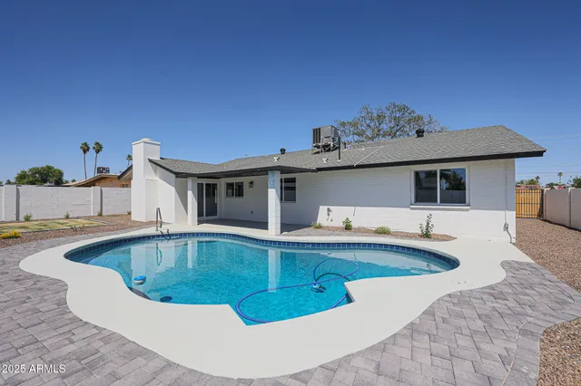 $2,995 | 11202 North 43rd Drive, Glendale, AZ 85304