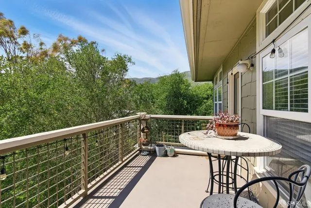 $890,000 | 633 Swallowtail Court, Brisbane, CA 94005