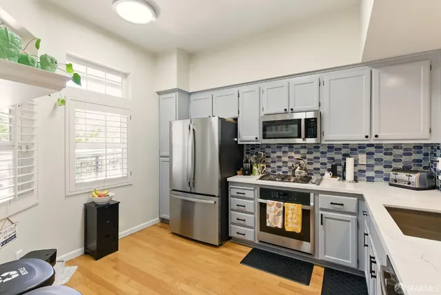 $890,000 | 633 Swallowtail Court, Brisbane, CA 94005