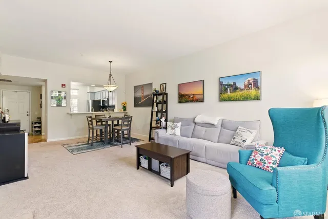 $890,000 | 633 Swallowtail Court, Brisbane, CA 94005