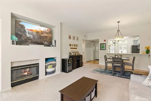 $890,000 | 633 Swallowtail Court, Brisbane, CA 94005