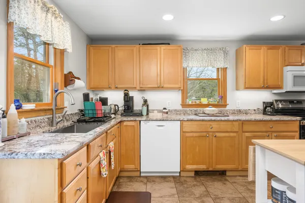 $1,100,000 | 2 Short Lots Lane, Truro, MA 02666