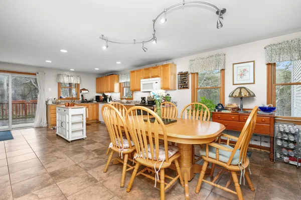 $1,100,000 | 2 Short Lots Lane, Truro, MA 02666