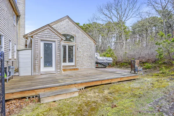 $1,100,000 | 2 Short Lots Lane, Truro, MA 02666