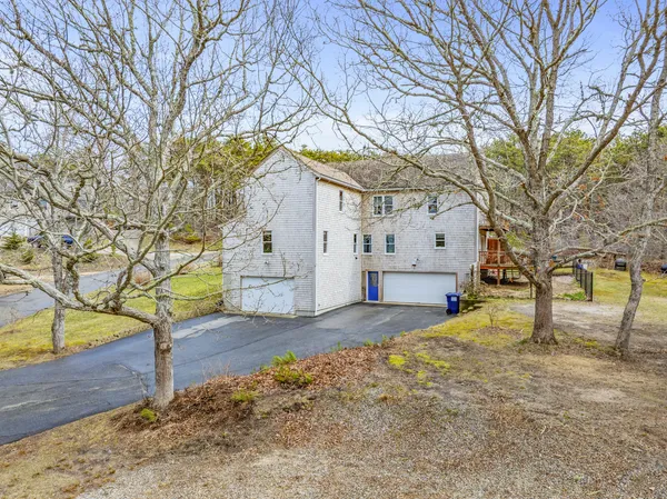 $1,100,000 | 2 Short Lots Lane, Truro, MA 02666