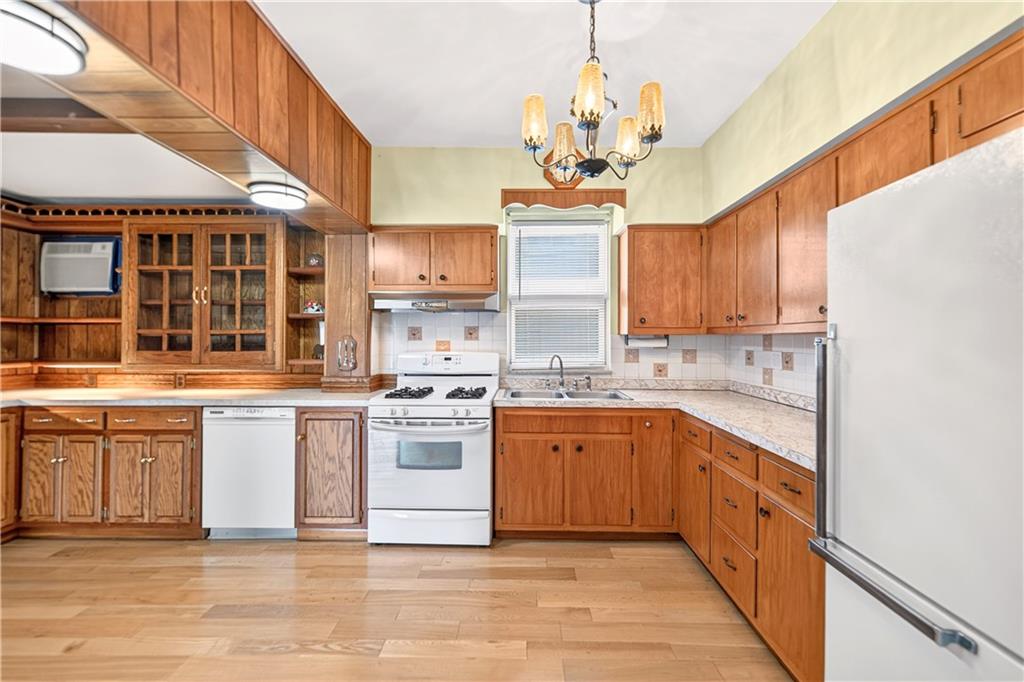 2980 Ruthwood Avenue Pittsburgh, PA 15227 - Photo 11 of 49