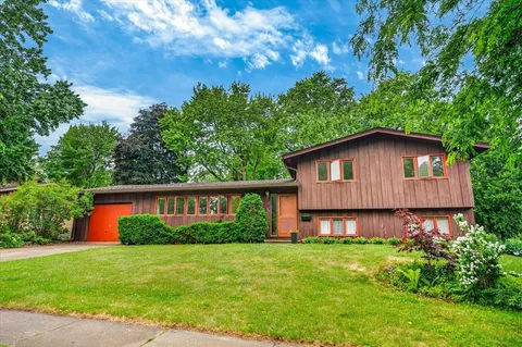 $669,000 | 318 Cheyenne Trail, Madison, WI 53705