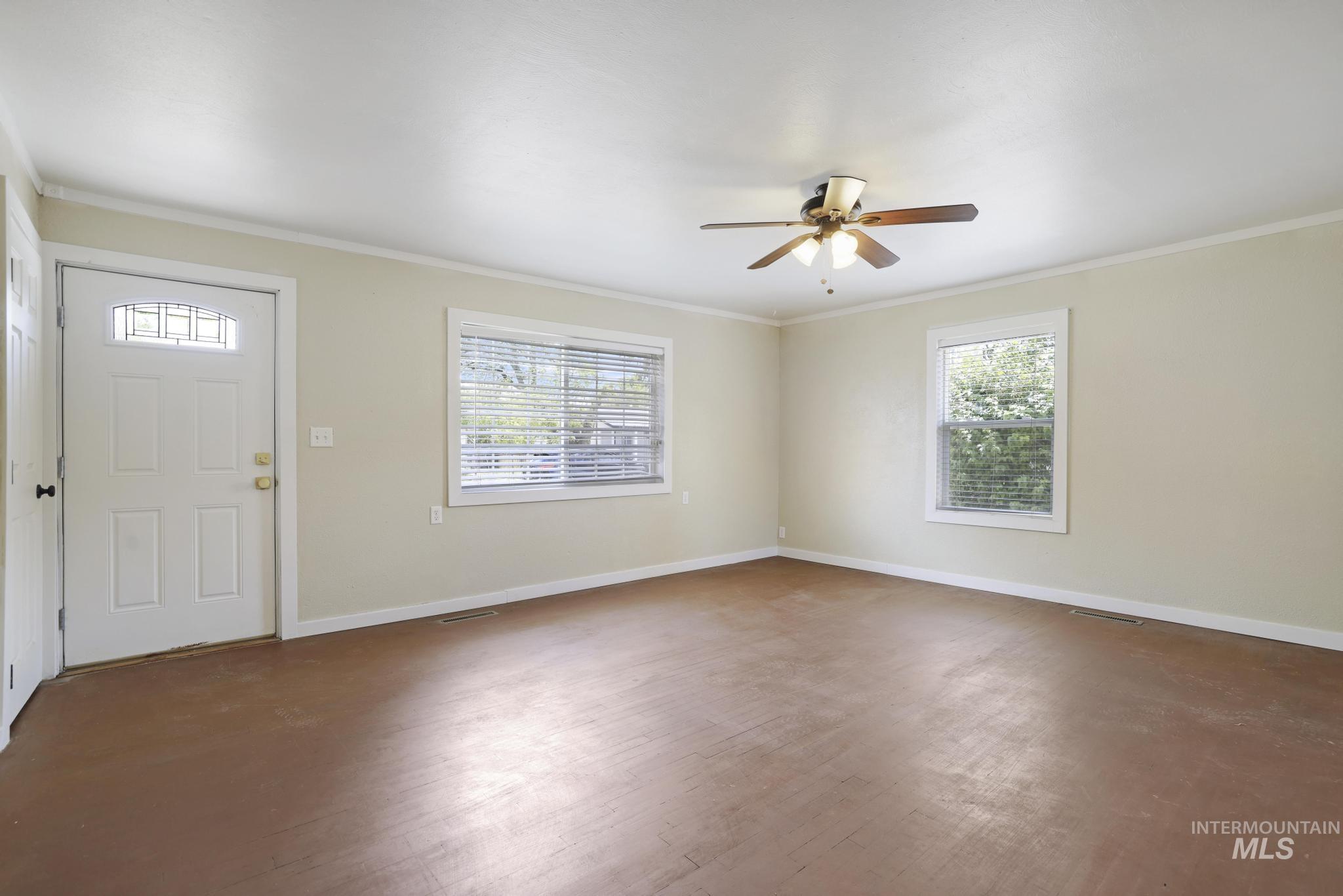 327 Monroe Street Twin Falls, ID 83301 - Photo 7 of 28